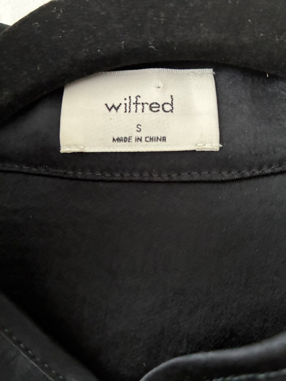 Wilfred Size S Baroque Satin Mandarin Collar Button-Front Blouse - Black - Picture 3 of 7